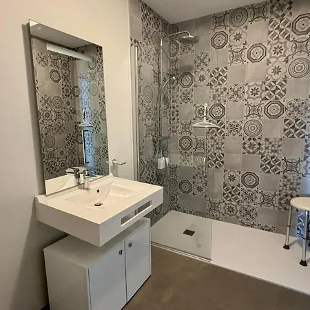 Pmr 4 Pers, Plage, Piscine Chauffée, Parking, Animaux Admis - Fr-1-194-254 Appartement *
