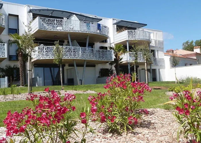 Pmr 4 Pers, Plage, Piscine Chauffee, Parking, Animaux Admis - Fr-1-194-254 * La Tranche-sur-Mer