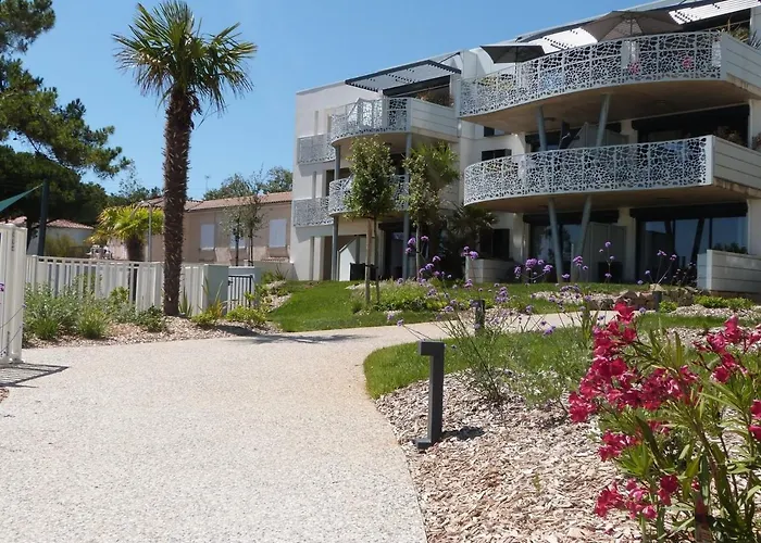 Pmr 4 Pers, Plage, Piscine Chauffee, Parking, Animaux Admis - Fr-1-194-254